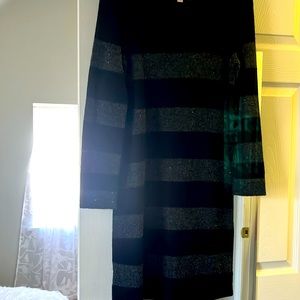 Very Chic dress.